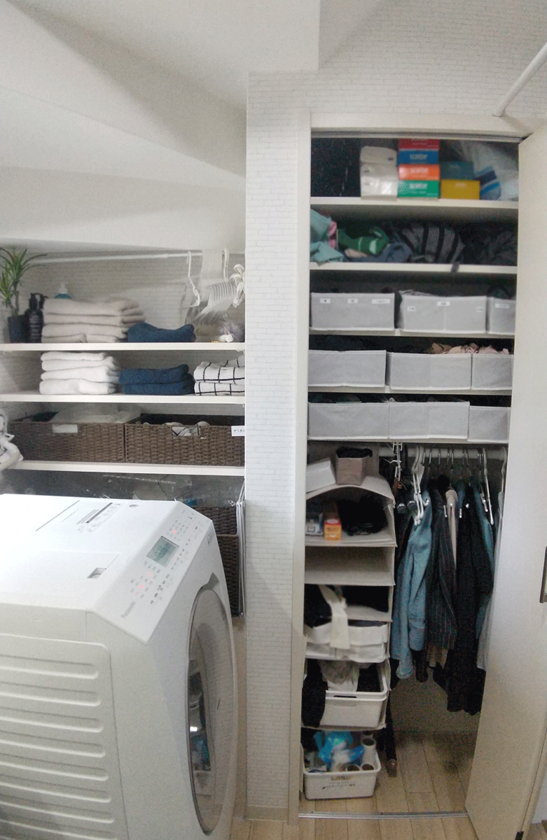 洗面室収納　0.25坪　0.5帖　タオル　洗剤収納　パジャマ　下着　実例